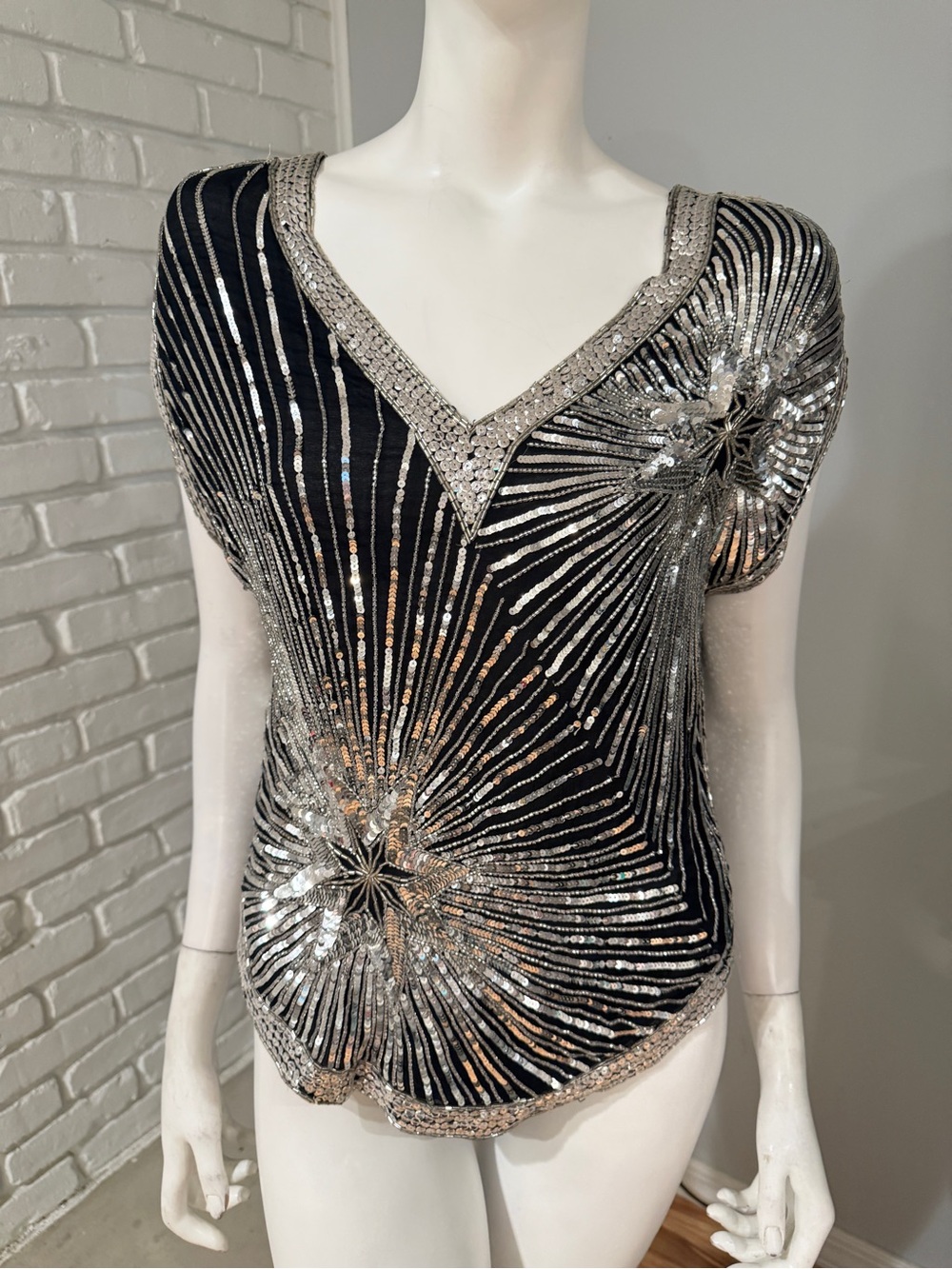 Frank Usher Art Deco Sequin Beaded Top Silver Sequin & Beads 100% Black Silk S - Picture 2 of 15